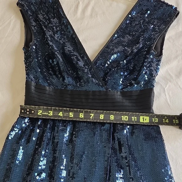 BCBGMAXAZRIA Reeve Sequin V-Neck Cocktail Dress Cobalt Blue XS - Picture 10 of 12